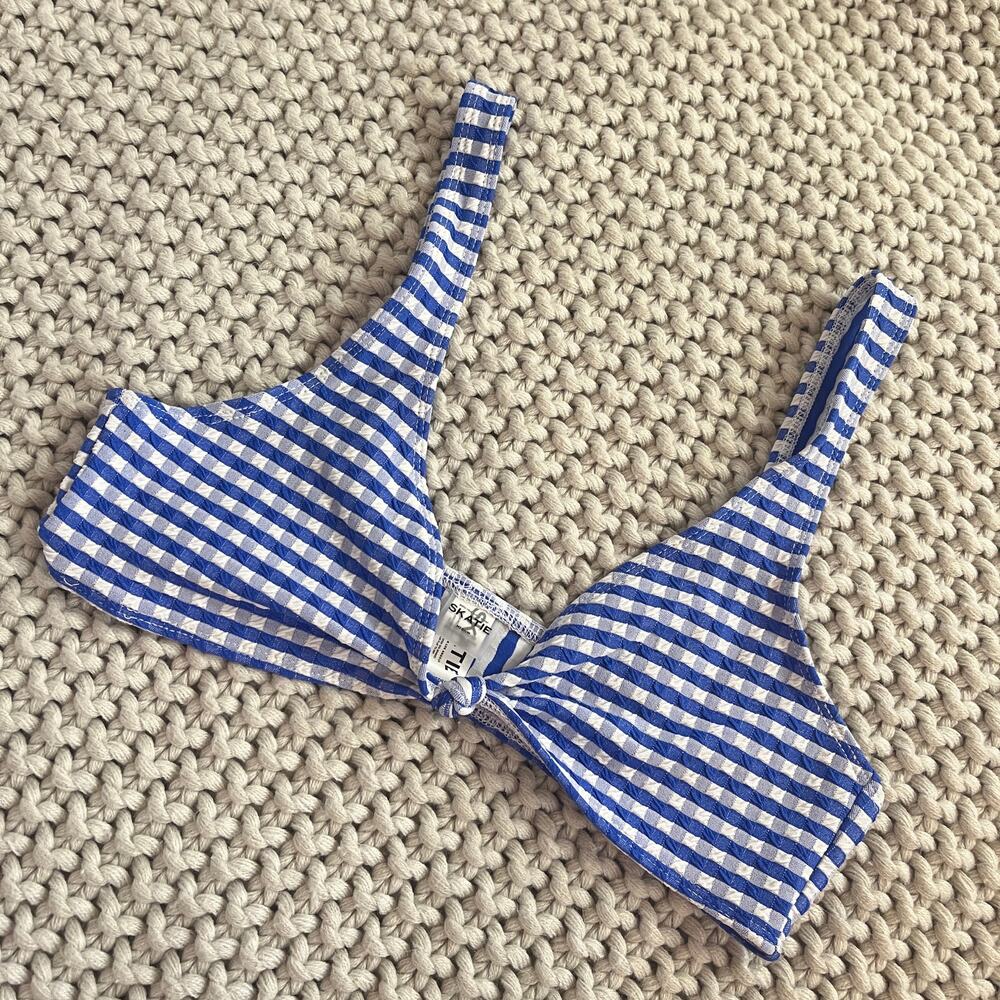 Skatie• ‘Penny’ Bikini Top in PICNIC - Picture 3 of 13